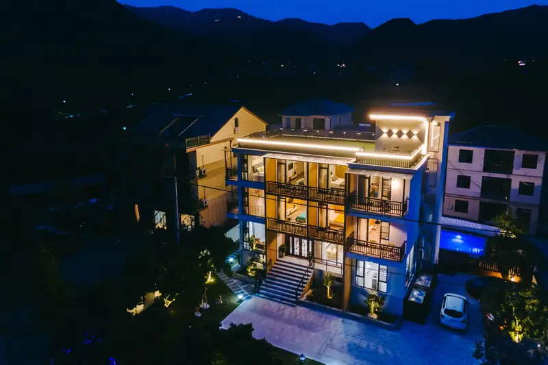 Ying Fanchen Holiday Villa, listing photograph 1 of 3