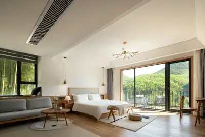 YUNXI Designer Hot Spring Homestay, listing photograph 2 of 3