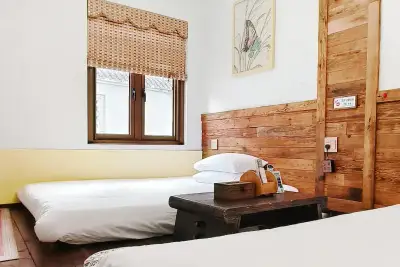 Lizhu Inn, listing photograph 3 of 3