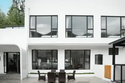 Moganshan Park Heart · Mu Ye hot spring villa, listing photograph 2 of 3
