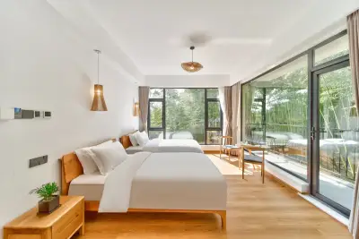 Moganshan · Shanxun · Carousel Boundless Wilderness Pool · Designer Garden Boutique Stay, listing photograph 3 of 3