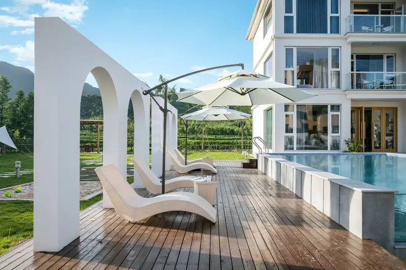 Watch Wheat Field Moganshan Villa Designer Hot Spring Meisu, listing photograph 1 of 3