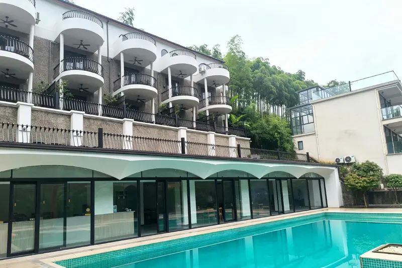 Moganshan · Yunding Castle INS Mountain Stream Trekking · Southeast Asian Style Boutique Stay, listing photograph 1 of 3