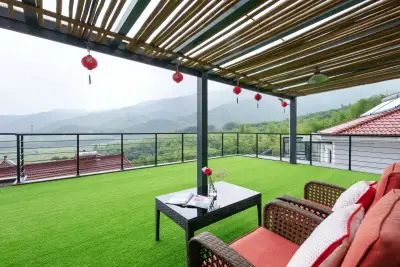 Panjiayuan Inn, listing photograph 2 of 3
