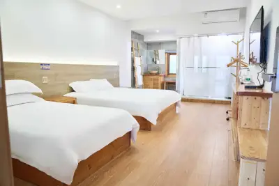 Jiangfu Hotel, listing photograph 3 of 3
