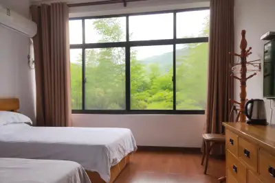 Moganshan village inn, listing photograph 2 of 3