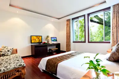 Yuanzheng Qiushi Hotel Deqing, listing photograph 2 of 3