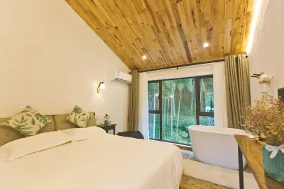 Mo Li B&B, listing photograph 3 of 3