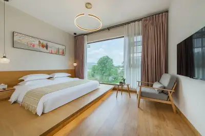 Moganshan Yile Yiloxiye Camping Holiday Beauty Villa, listing photograph 2 of 3