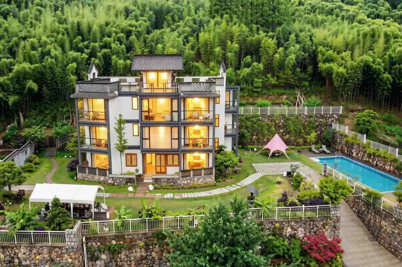 Laoshe Inn, listing photograph