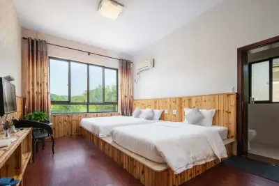 Chen's Villa, listing photograph 2 of 3