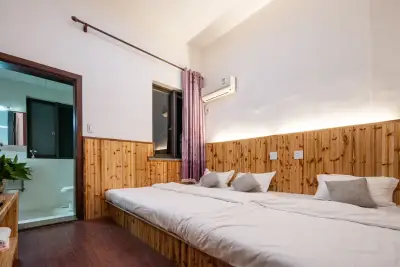 Chen's Villa, listing photograph 3 of 3