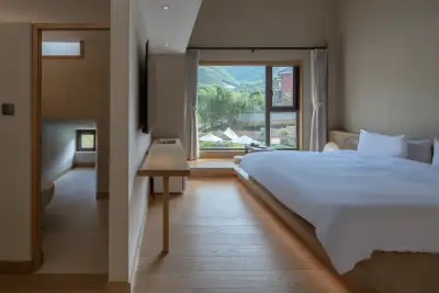 Moganshan Two Groundhogs · Wild Luxury Stream Tracing · Swimming Pool · Vacation Apartment, listing photograph 3 of 3